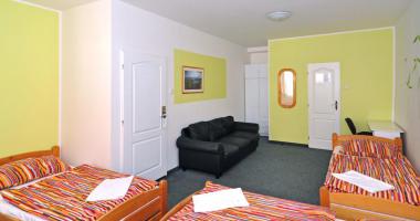 5 Betten: "Mixed Dormitory"