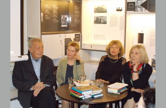 V.l.n.r.: František Černý, Angela Drescher, Anna Fodorová, Viera Glosíková